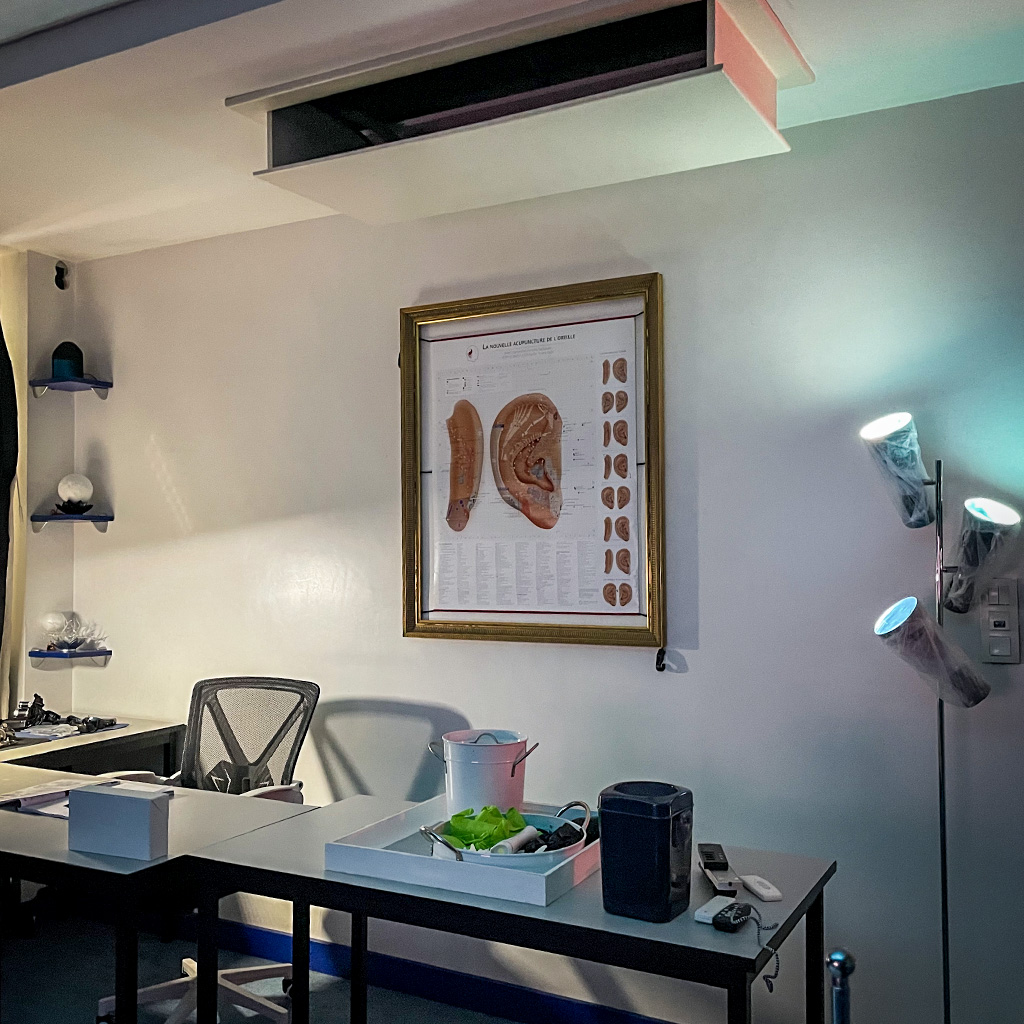 Cabinet Laser Start Center avec équipement de photobiomodulation